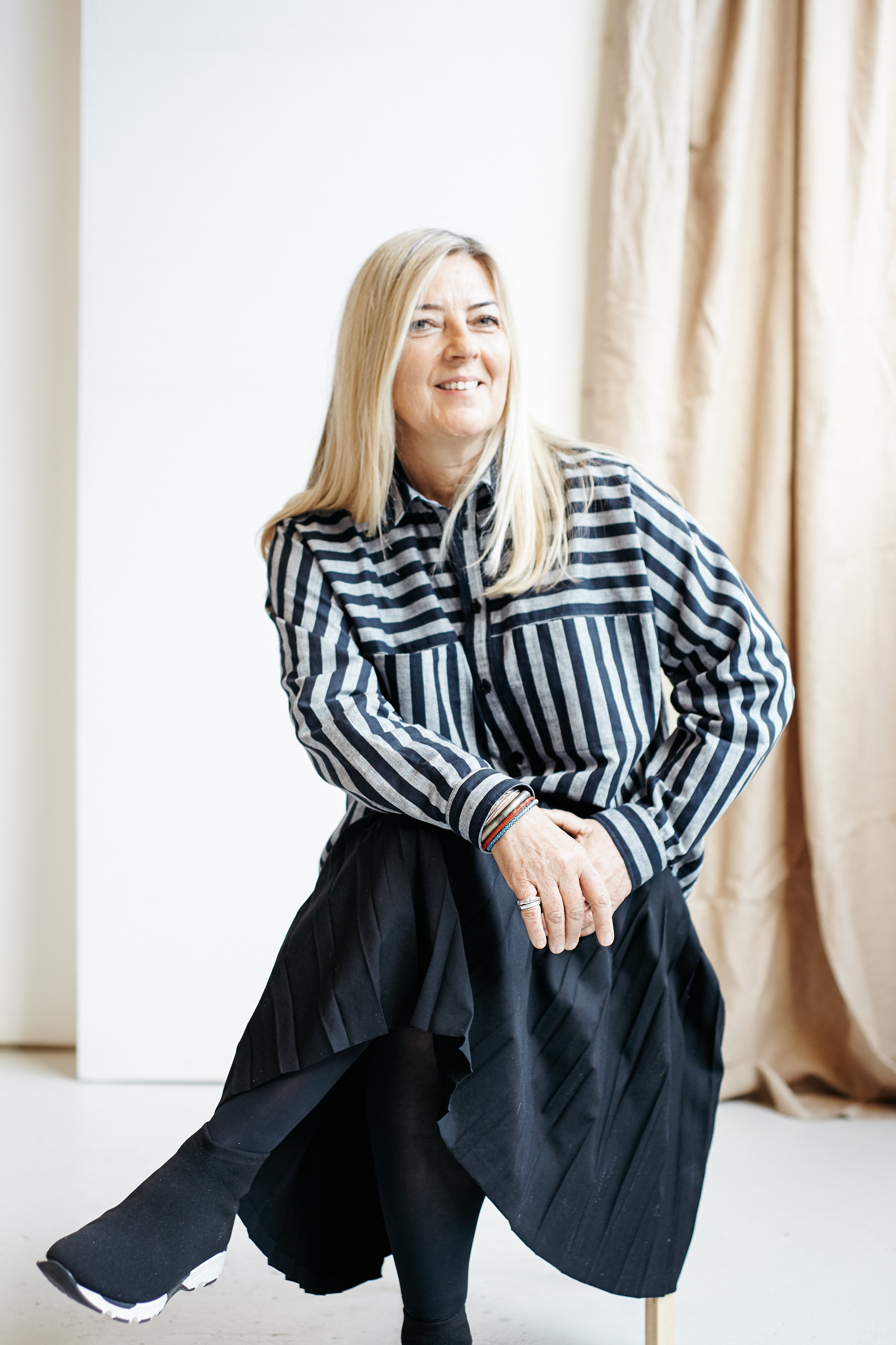 olya shirt dress My Olya Shirt dress is featured in @simplysewingmag "My Favourite Thing" column this month! It's my favourite hand made wardrobe piece for many reasons, not just because I wear it the most